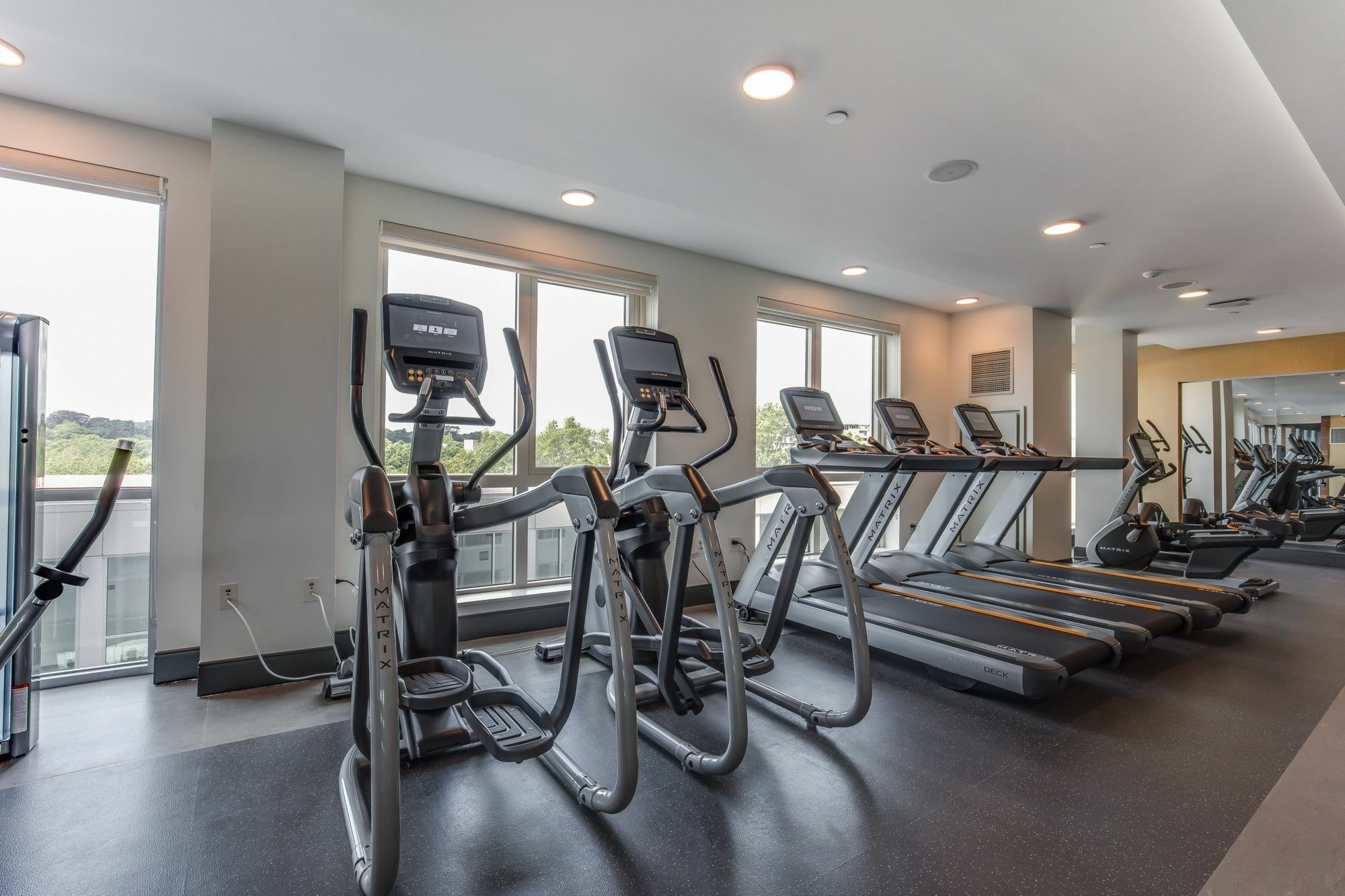 Global Luxury Suites Longwood Medical Brookline Bagian luar foto